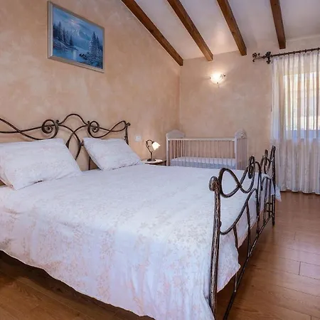 House Kovaci Hotel Kaštelir