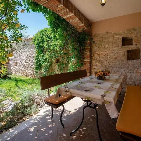 House Kovaci 4*