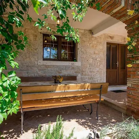 Hotel House Kovaci Kaštelir